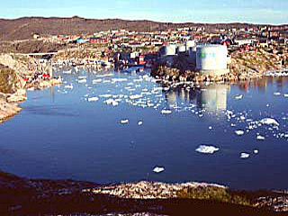 010410Greenland1discowan.jpg